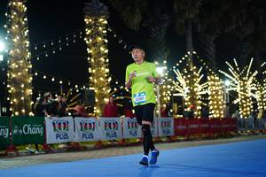 BIB: 42885, 100
                            <button type="button" onclick="openModal(19620131)" class="btn btn-primary btn-sm float-right btn-popup" data-toggle="modal" data-target=".modal-high-quality">
                        <i class="fas fa-shopping-cart"></i> Add to Cart
                    </button>
                                            <button type="button" onclick="isThisMe(19620131, true)" class="btn btn-success btn-sm float-right btn-popup btn-isme hidden" data-toggle="tooltip" data-placement="bottom" title="นี่คือรูปของคุณใช่ไหม คลิกที่นี่เพื่อเอาเข้าอัลบั้ม">
                        <i class="fas fa-plus"></i> Add to album
                    </button>
                    <button type="button" onclick="isThisMe(19620131, false)" class="btn btn-warning btn-sm float-right btn-popup btn-isnotme hidden">
                        <i class="fas fa-ban"></i> Remove from album
                    </button>